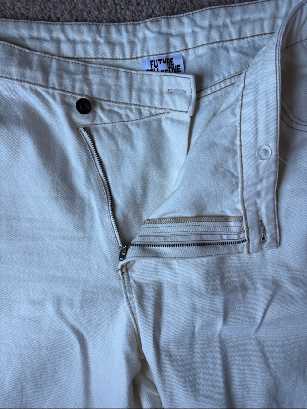 Cream Straight-Leg Jeans - Picture 4 of 5